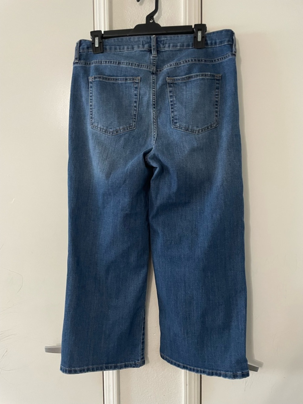 Rebecca Minkoff wide leg ankle jeans - Picture 2 of 3